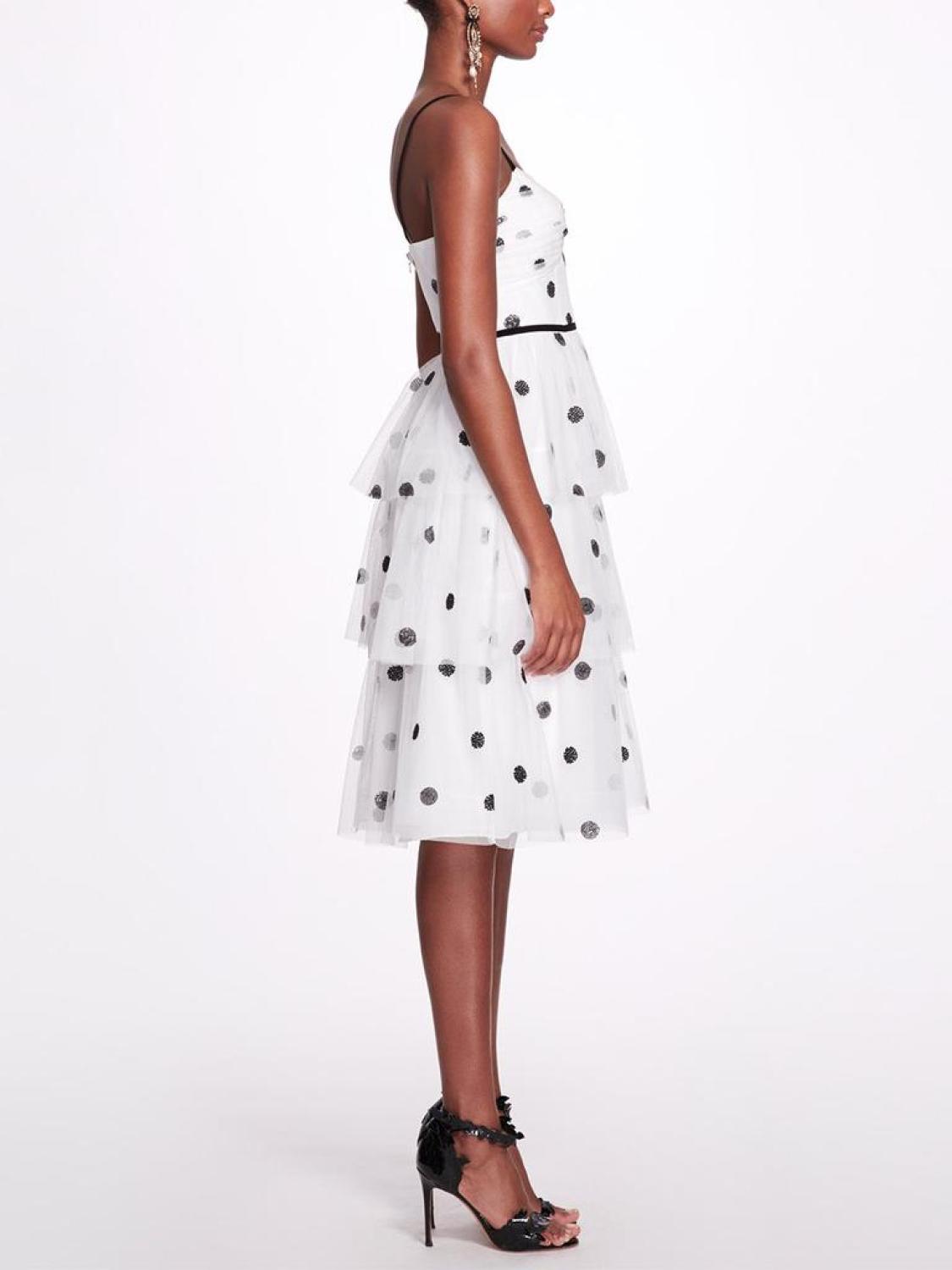 Sleeveless 3-tiered Gown