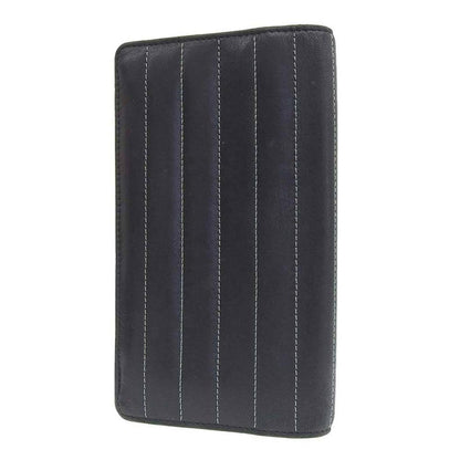 Chanel  Leather Wallet  (Pre-Owned)