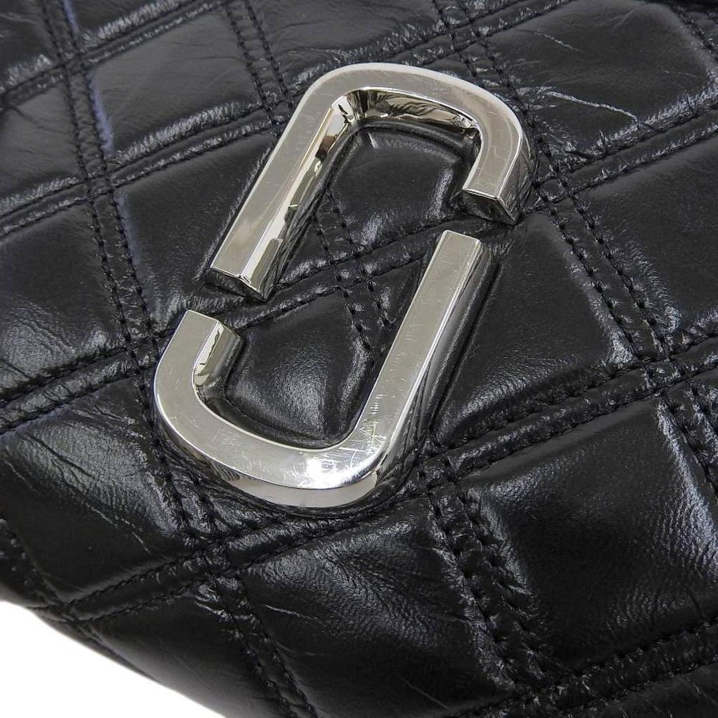 Leather Shoulder Bag (Pre-Owned)
