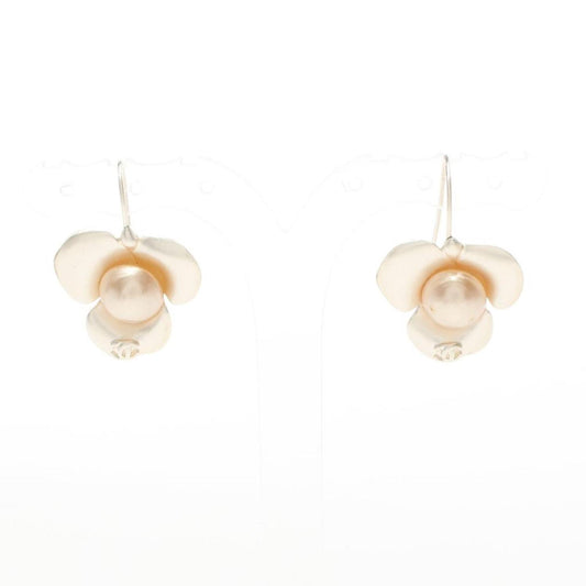 Earrings Fake Pearl OffSilver Flower Motif 00T