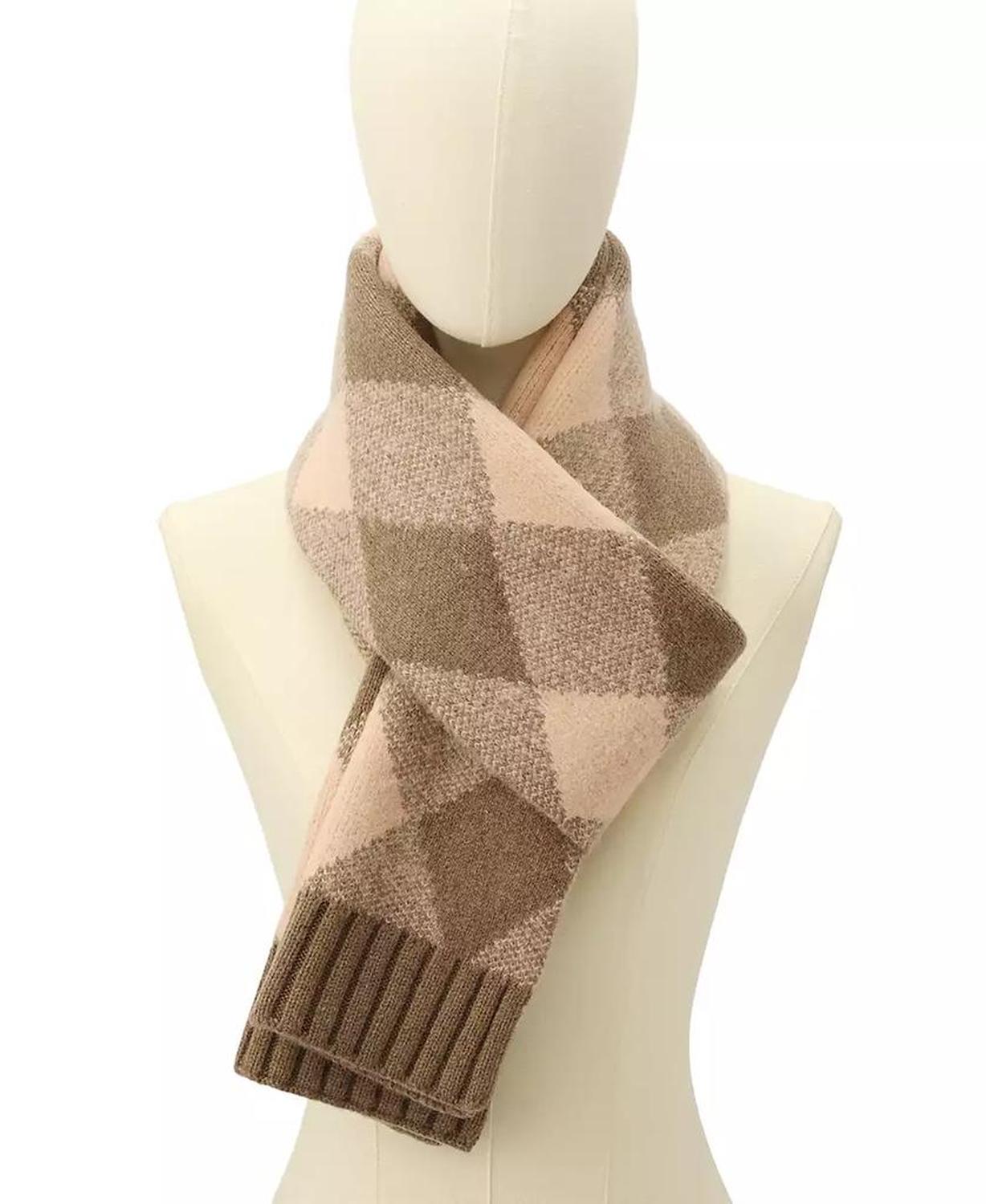Women's Argyle Knit Muffler Scarf