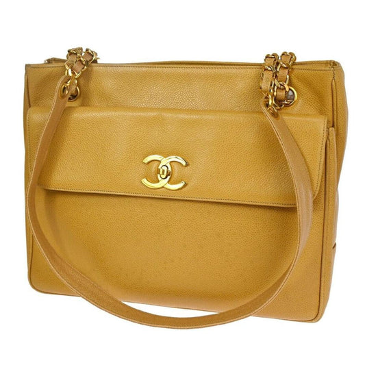 Chanel  Leather Handbag (Pre-Owned)