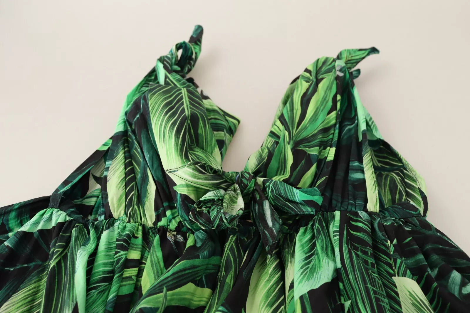 Dolce & Gabbana Green Leaves Print Cotton Flared Mini Dress Dolce & Gabbana Green Leaves Print Cotton Flared Mini Dress