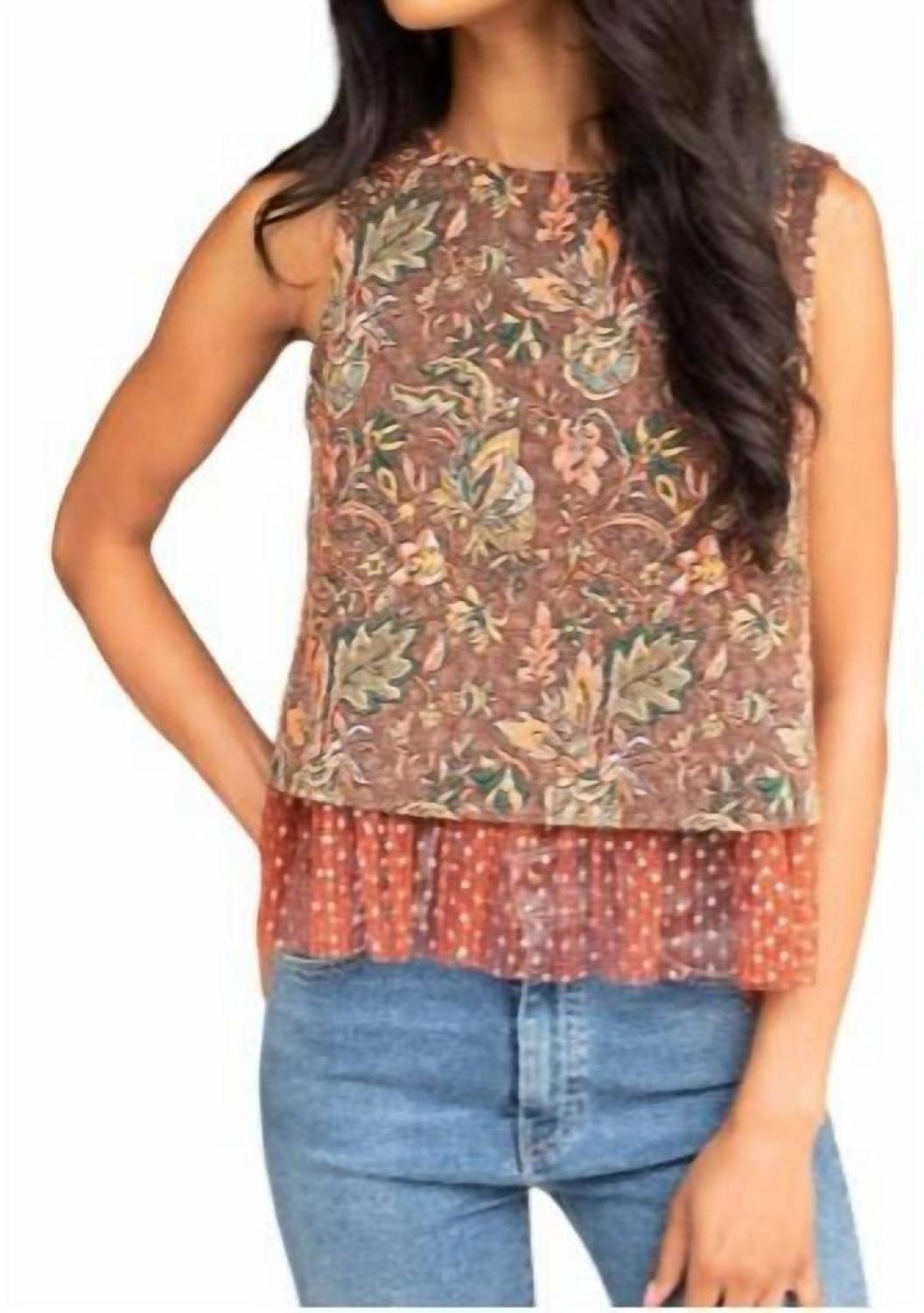 Jacquard Sleeveless Top In Brown