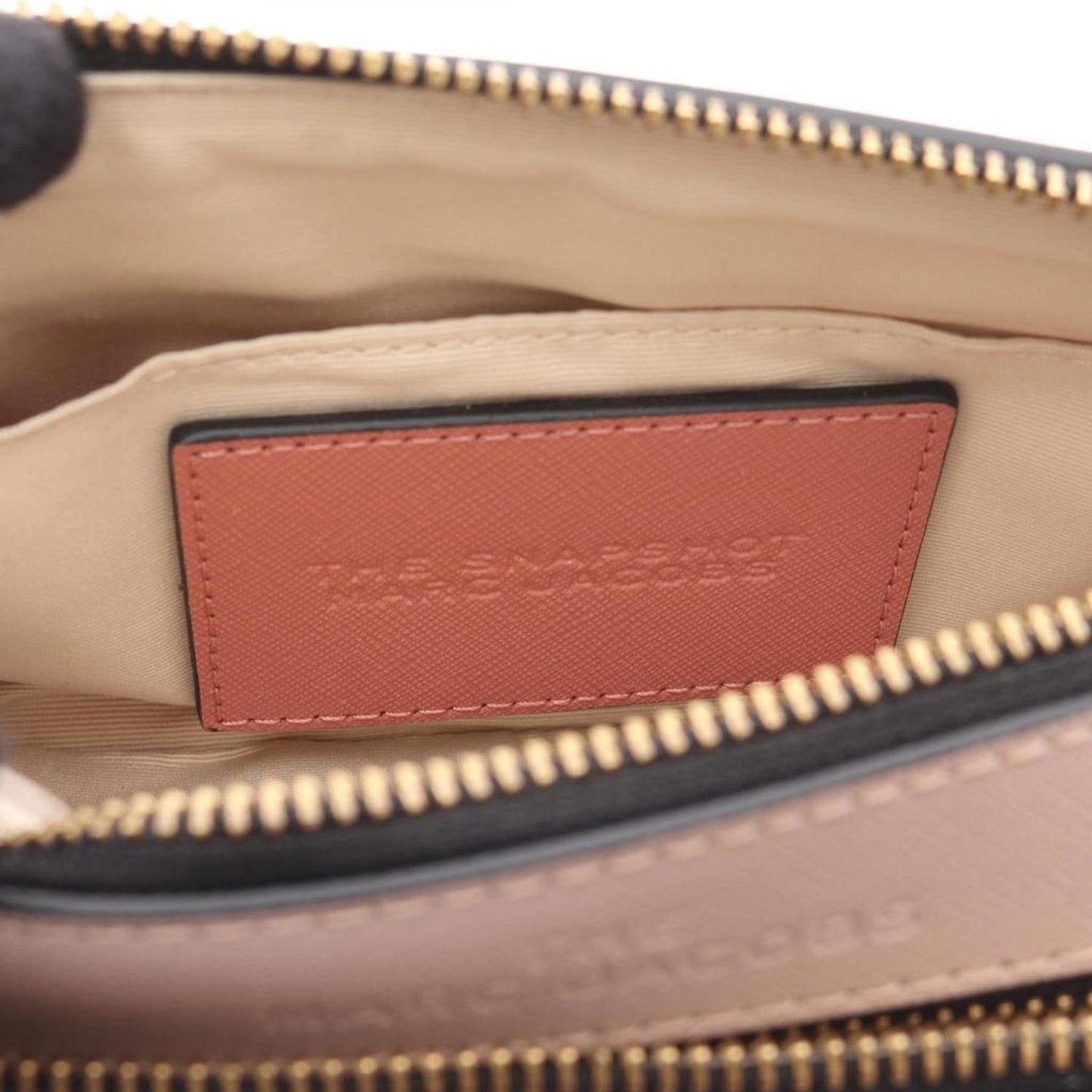 pink Leather Shoulder Bag (Pre-Owned)