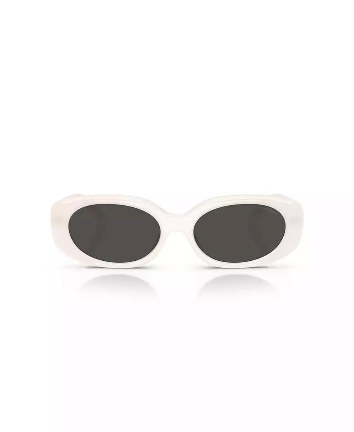 Women's Oval Sunglasses, CBY84 HC8443D