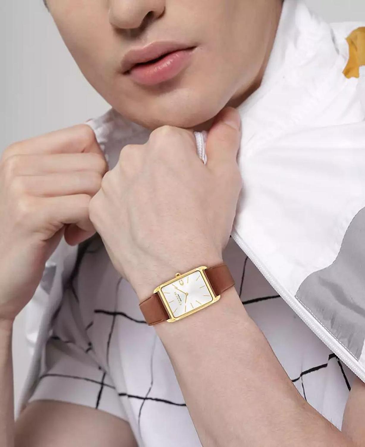 Men's Elliot Saddle Leather Strap Watch, 32 x 36mm