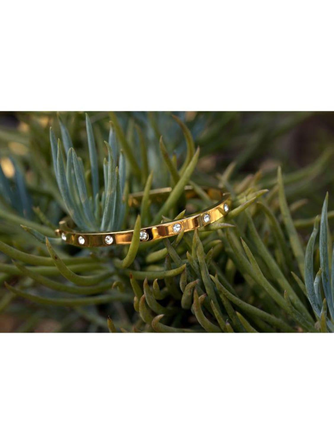 Set in Stone Hinged Gold Bangle