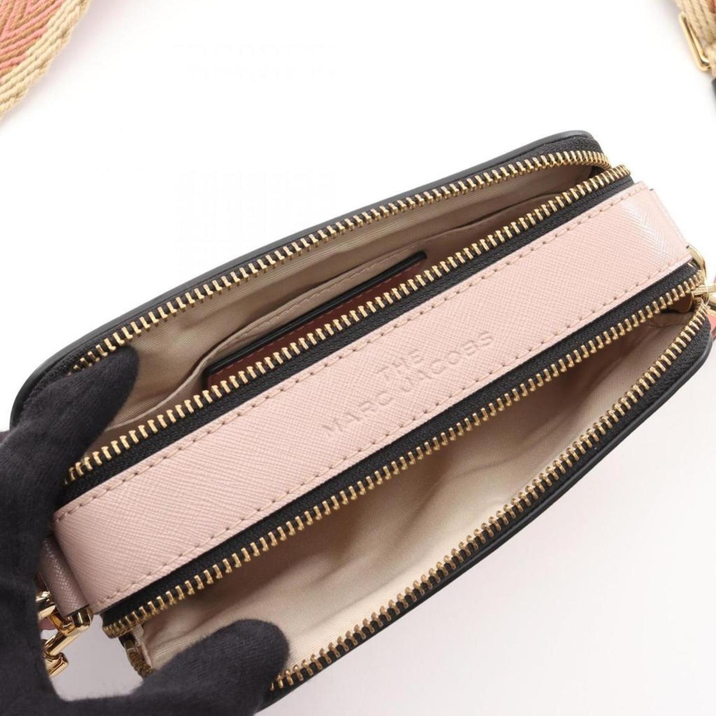 pink Leather Shoulder Bag (Pre-Owned)