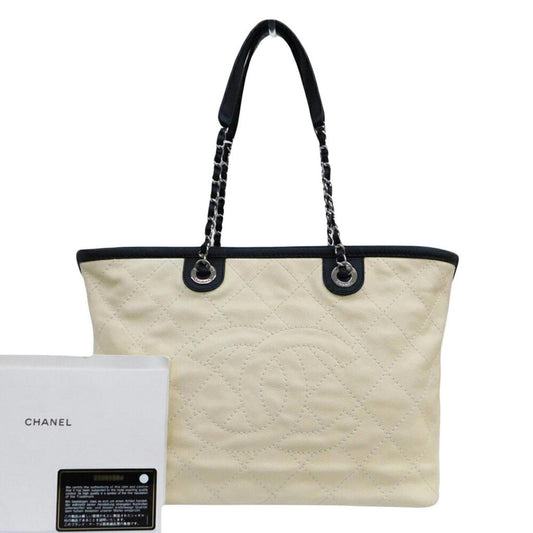 Chanel  Leather Tote Bag (Pre-Owned)