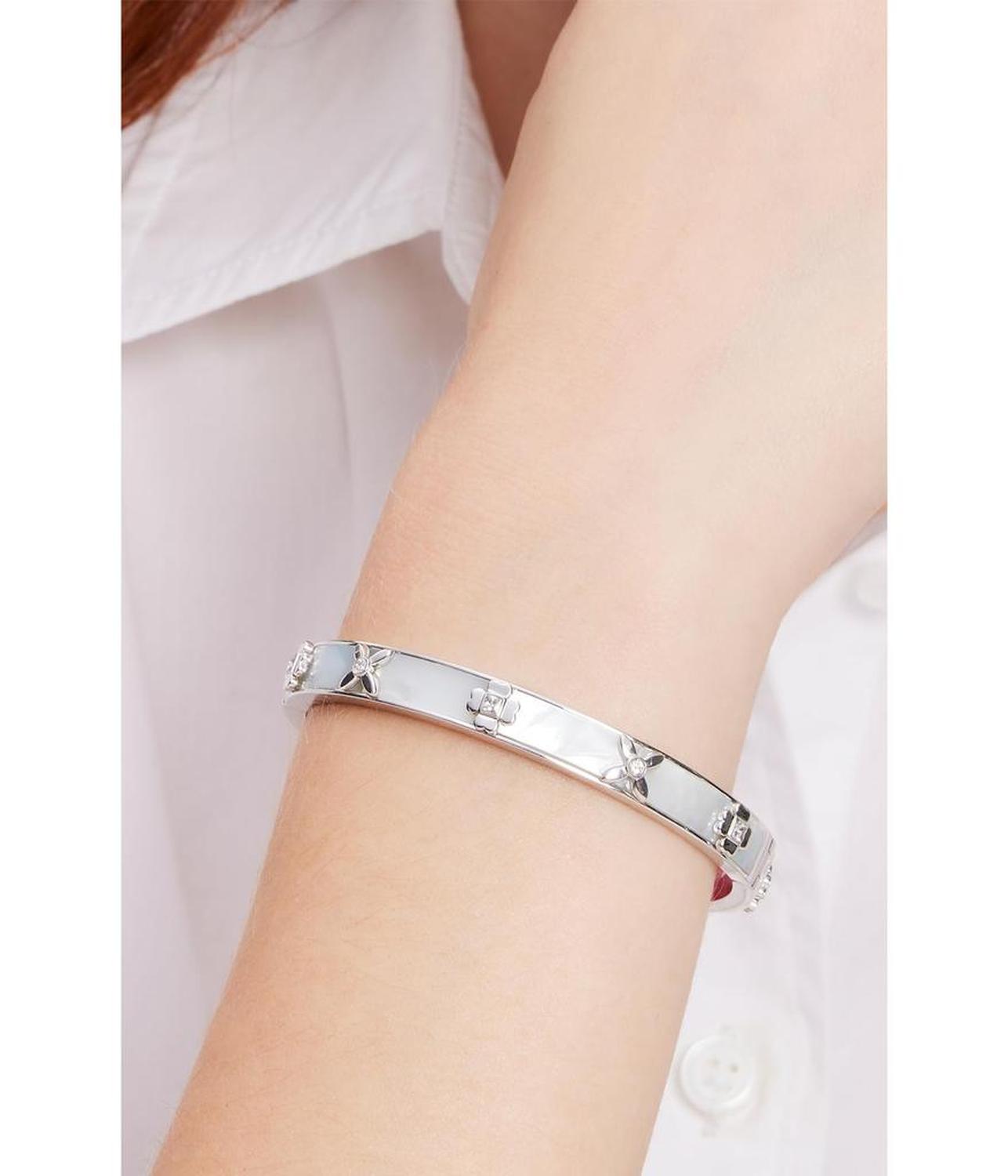 Heritage Bloom Hinged Bangle
