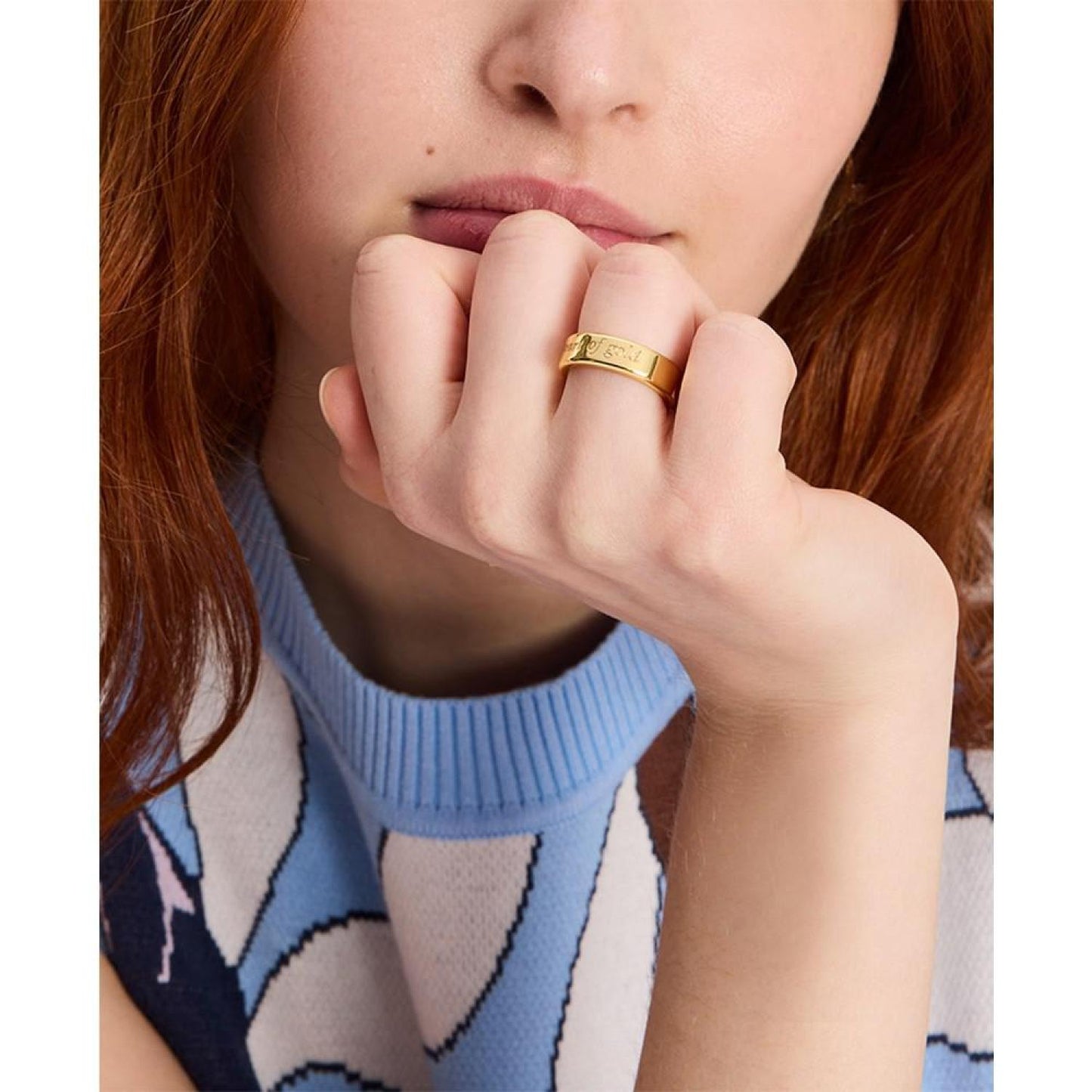 Engraved Idiom Script Band Ring