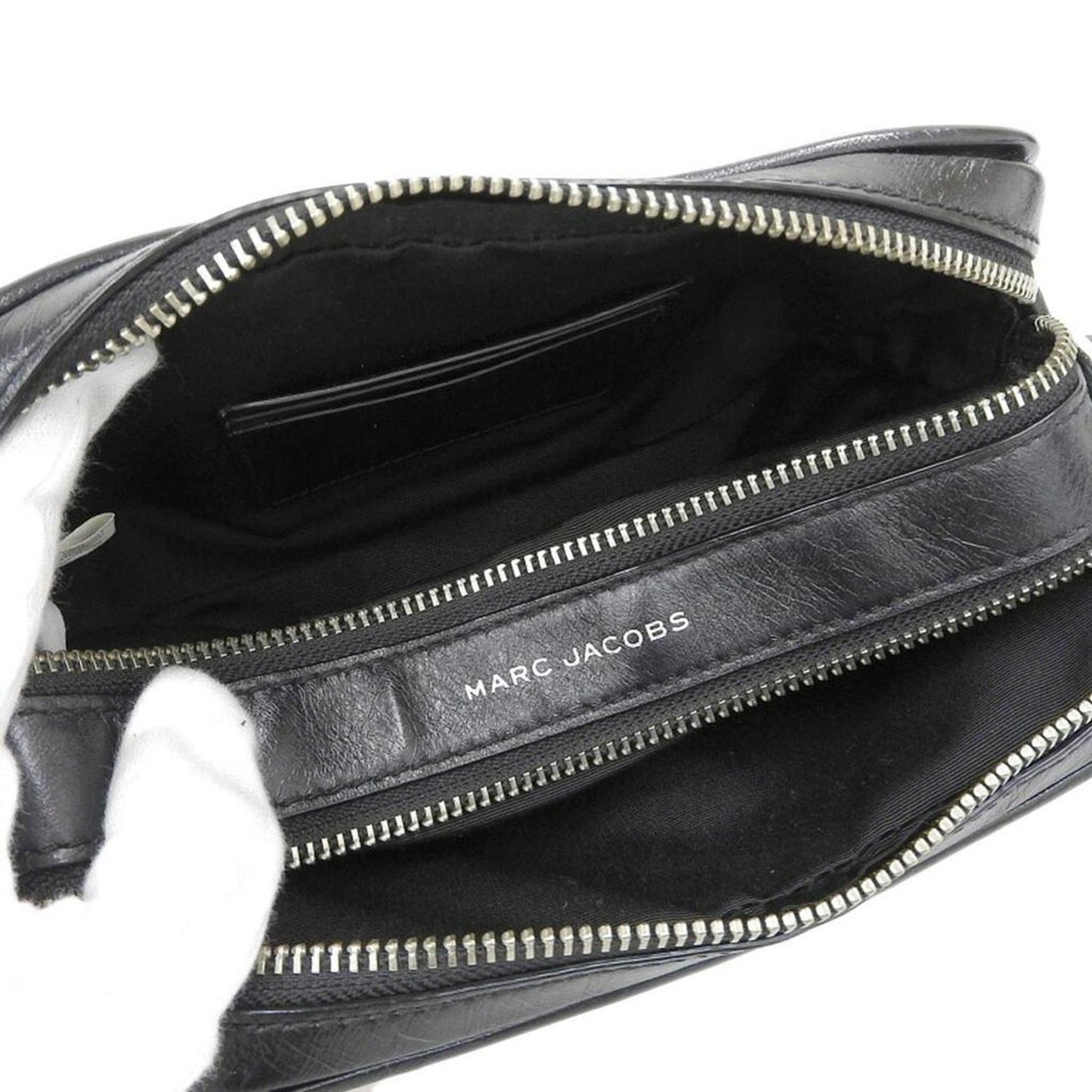 Leather Shoulder Bag (Pre-Owned)