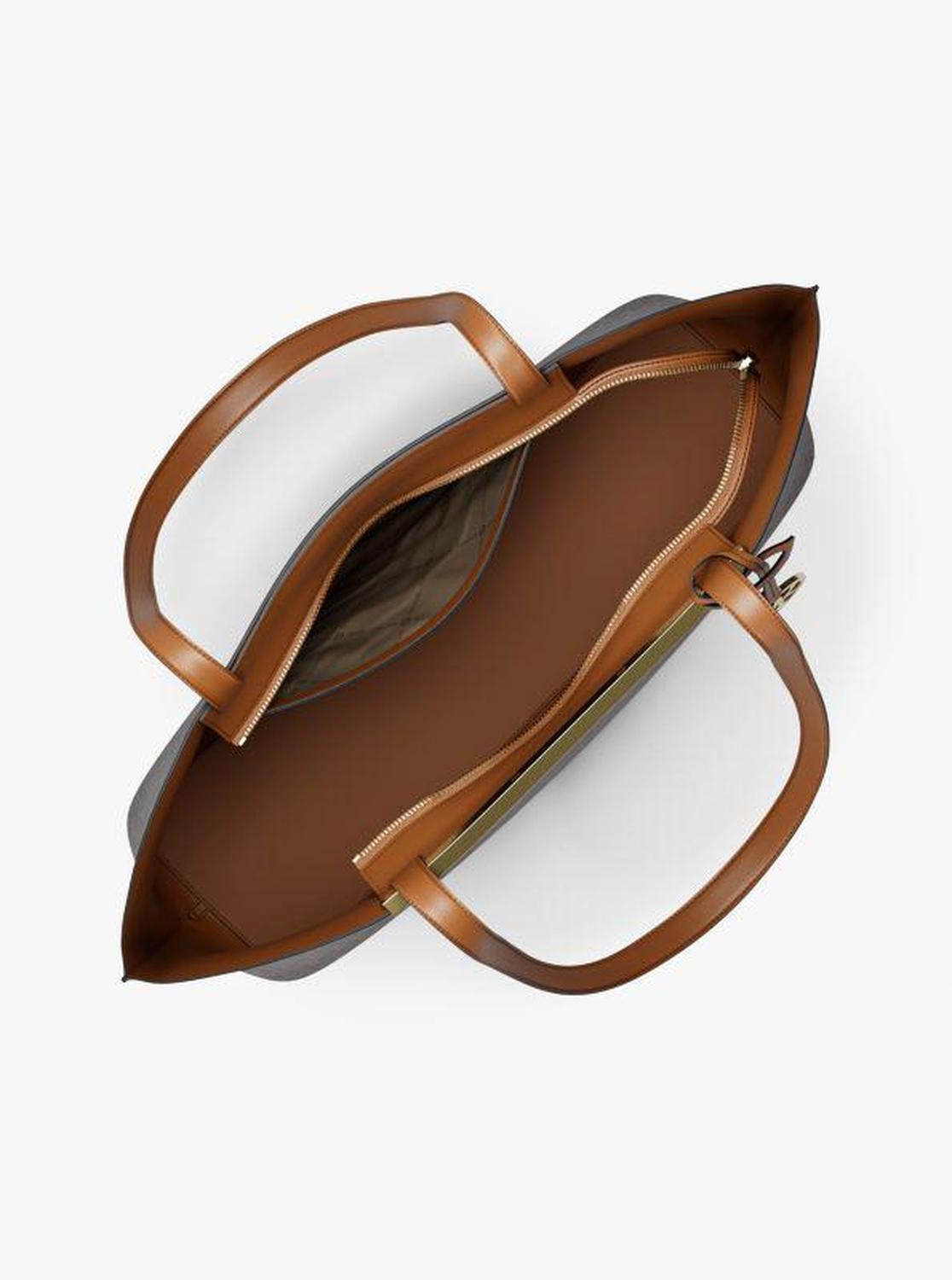 Evelyn Large Signature Logo Tote Bag