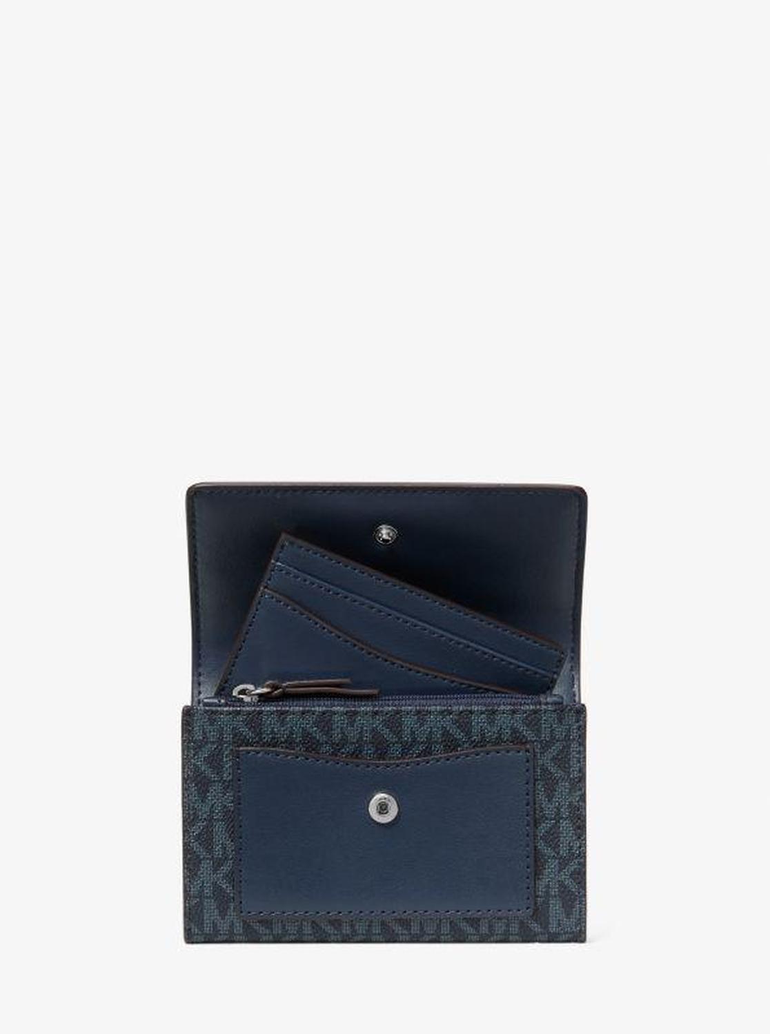 Jet Set Medium Signature Logo 2-in-1 Wallet