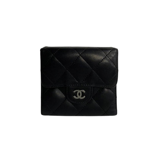 Chanel Matelassé  Leather Wallet  (Pre-Owned)