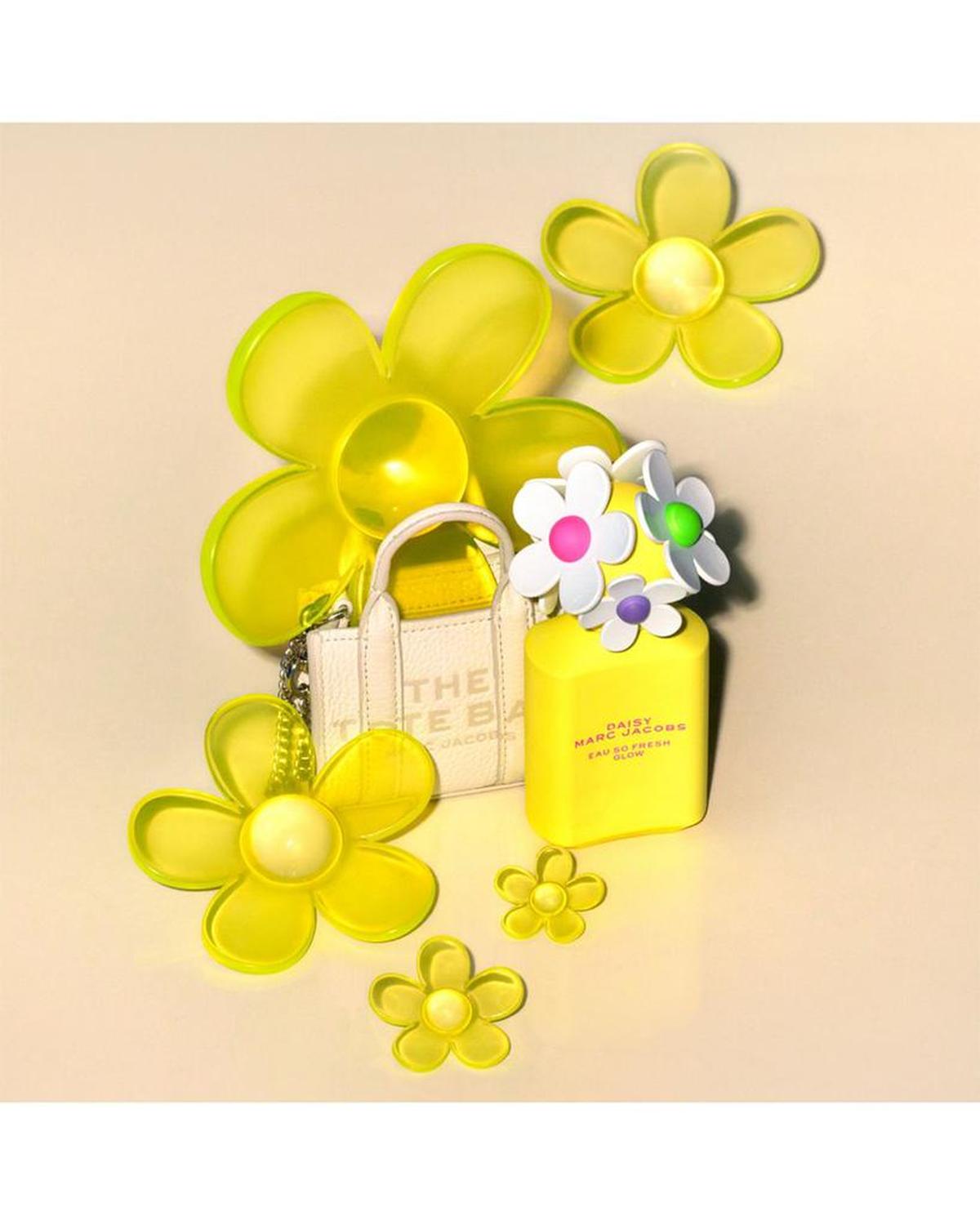 Daisy Eau So Fresh Glow Limited Edition Eau de Toilette 2.5 oz.