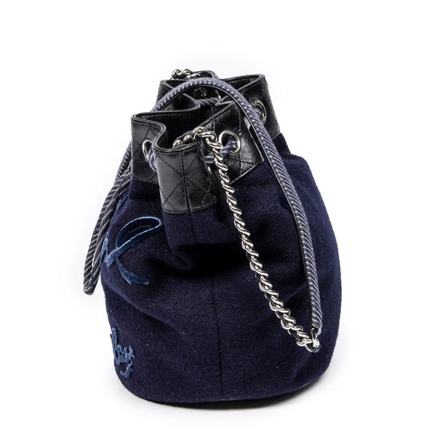 Embroidered Wool Bucket Chain Bag