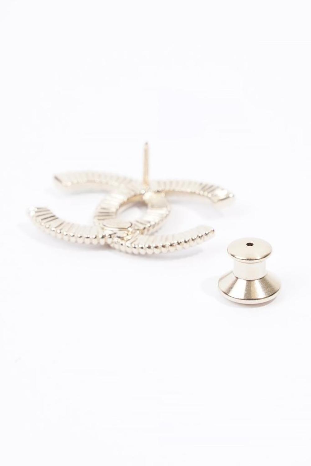 Chanel Cc Logo Diamante Brooch Gold  Base Metal