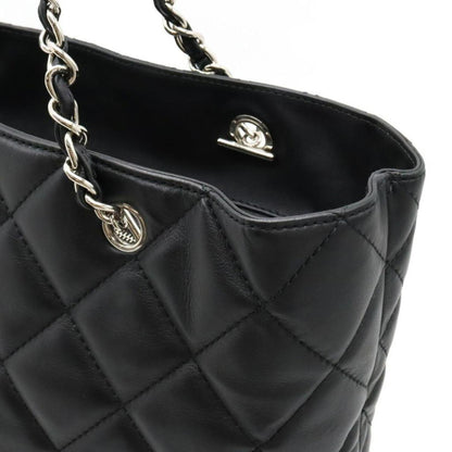 Chanel Matelassé  Leather Tote Bag (Pre-Owned)