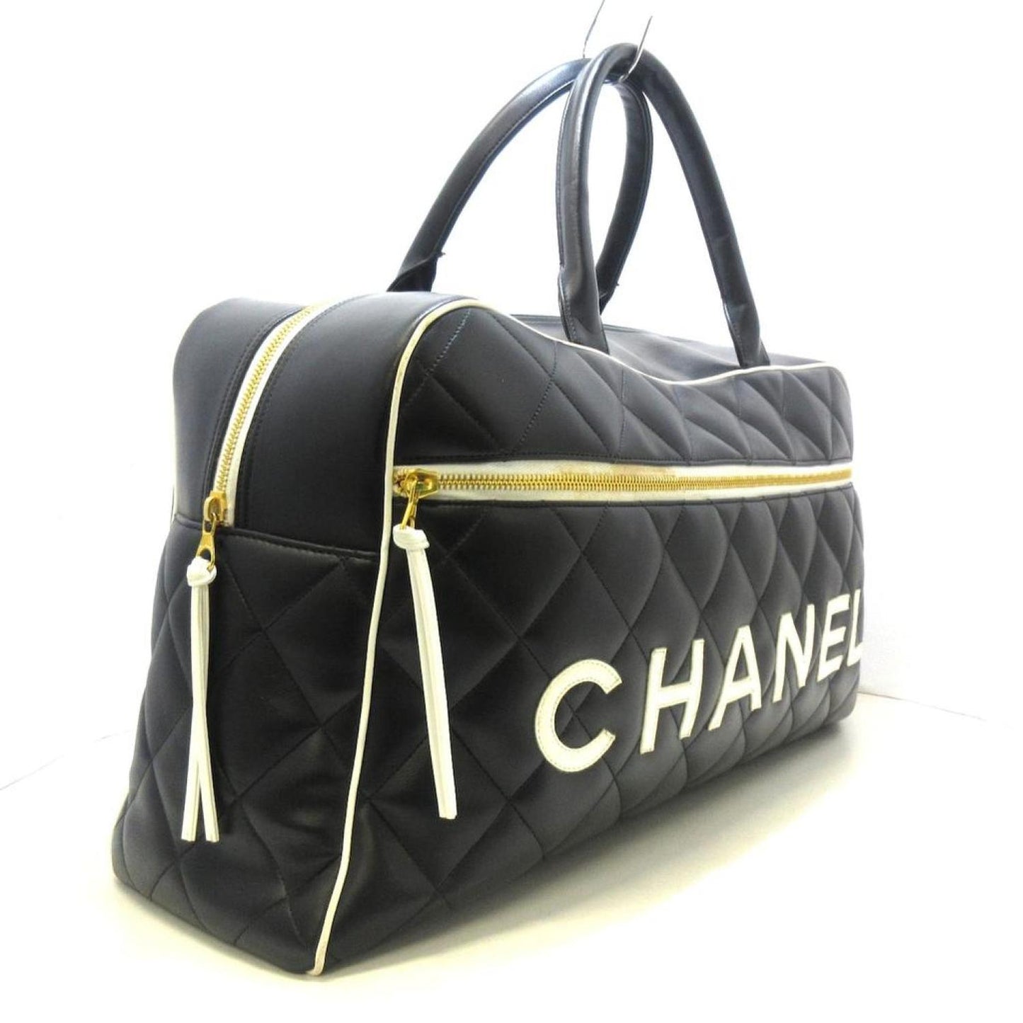 Chanel Matrasse  Leather Travel Bag (Pre-Owned)