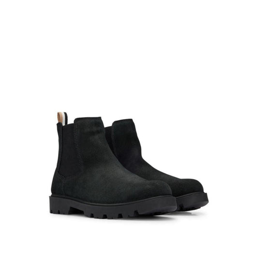Chelsea boots in suede with signature-stripe tape