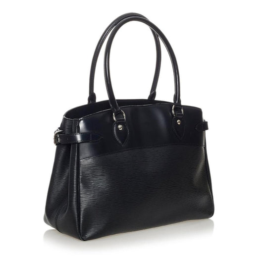 Louis Vuitton Epi Passy PM Leather Handbag (Pre-Owned)