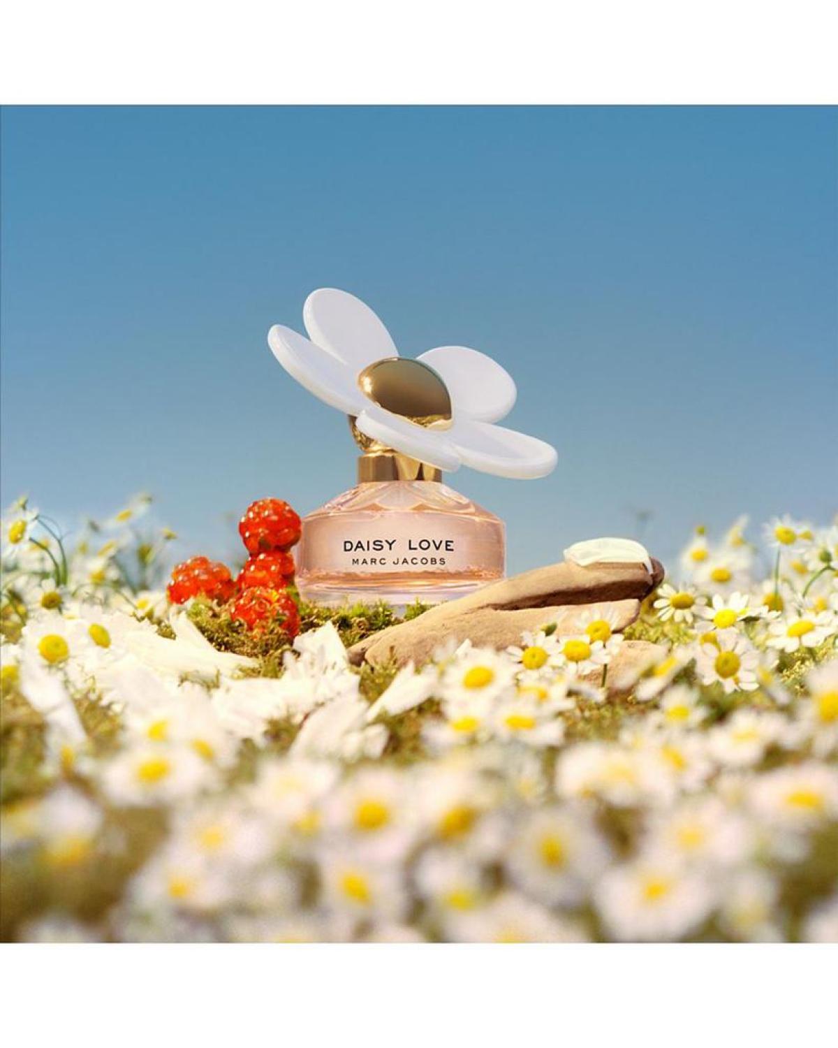 Daisy Love Eau de Toilette 3-Piece Gift Set ($185 value)