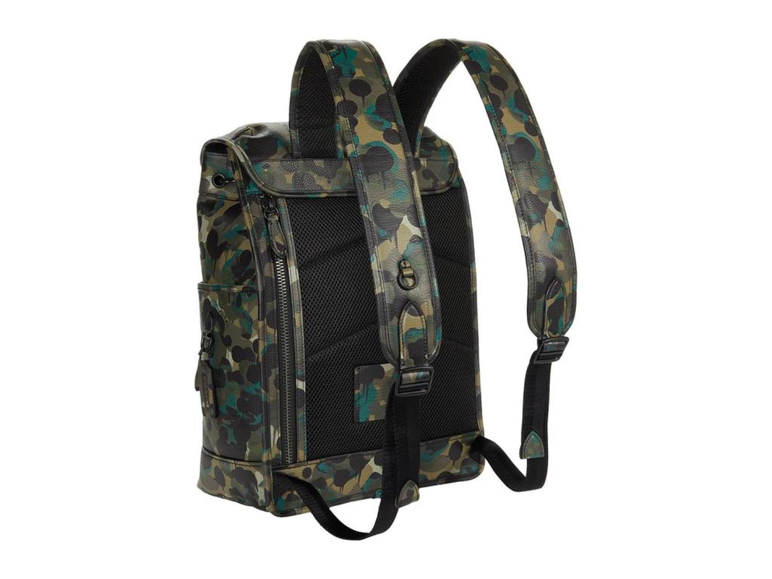 coach army backpack Men's Scout Signature coated canvas Inside zip cell phone and multifunction pockets Laptop compartment with zip closure Zip closure recycled polyester lining Top handle with 2 drop Outside zip pockets Adjustable shoulder straps Fits a 12 (zip compartment) or 13 (main compartment) laptop 10 3/4 (L) x 14 (H) x 5 1/4 (W) Style No. NEW Coach Hitch Army Green