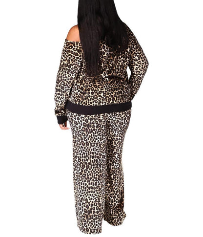 Plus Size Cheetah Off Shoulder Top