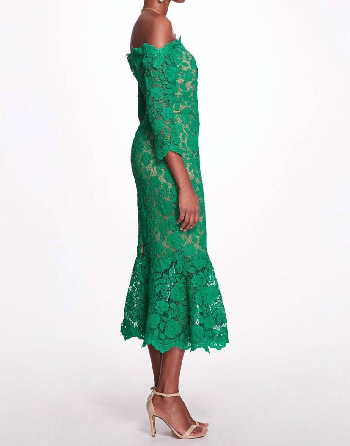 Off Shoulder Scalloped Lace Gown In Emerald