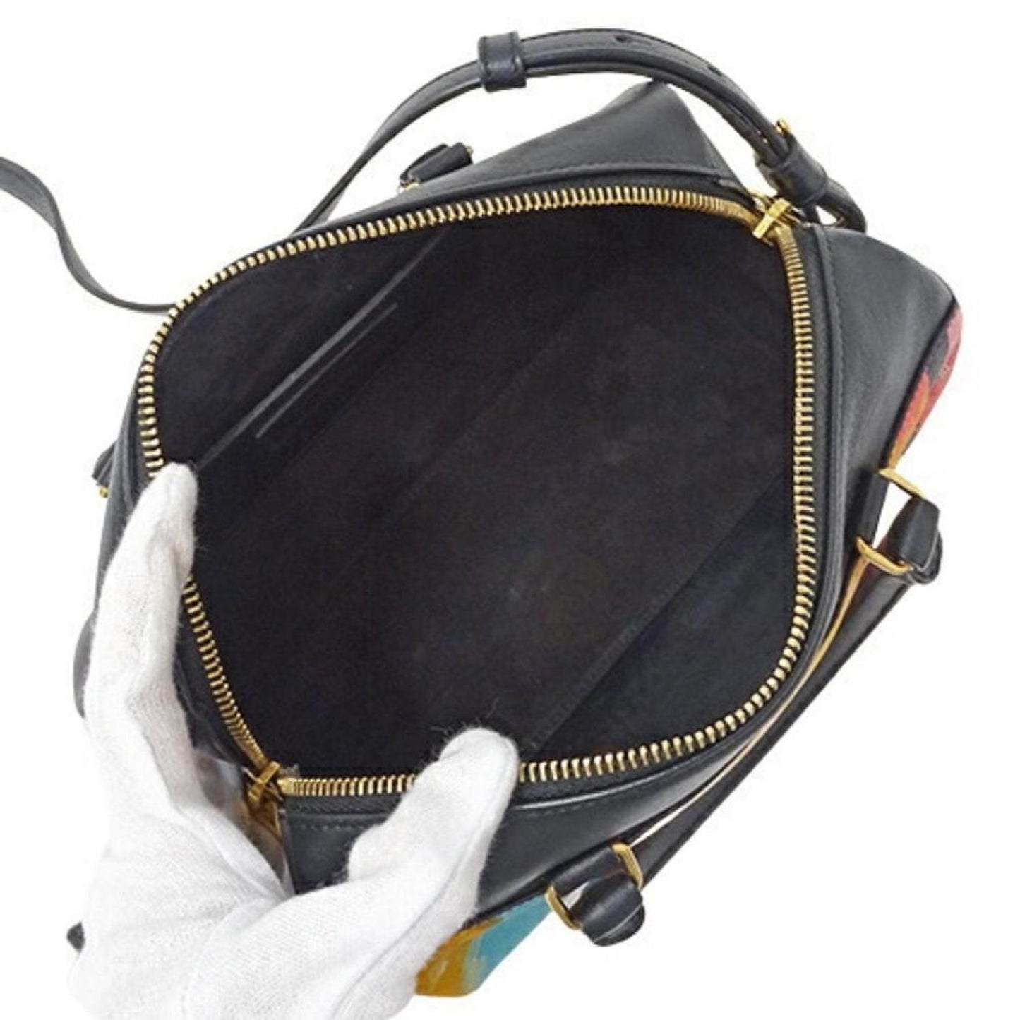Saint Laurent Duffle  Leather Shoulder Bag (Pre-Owned)