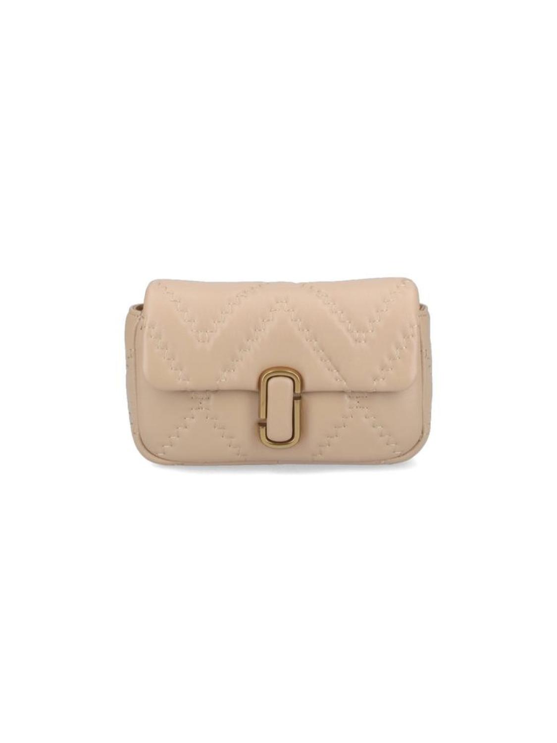 Marc Jacobs Logo Plaque Quilted Shoulder Bag