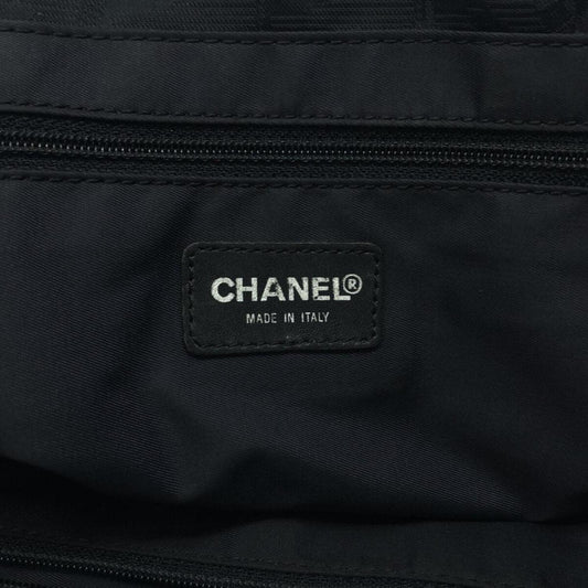 Chanel Travel Line  Synthetic Tote Bag (Pre-Owned)
