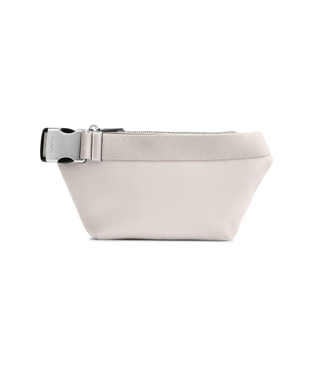 Belt Bag in Cross Grain Leather
