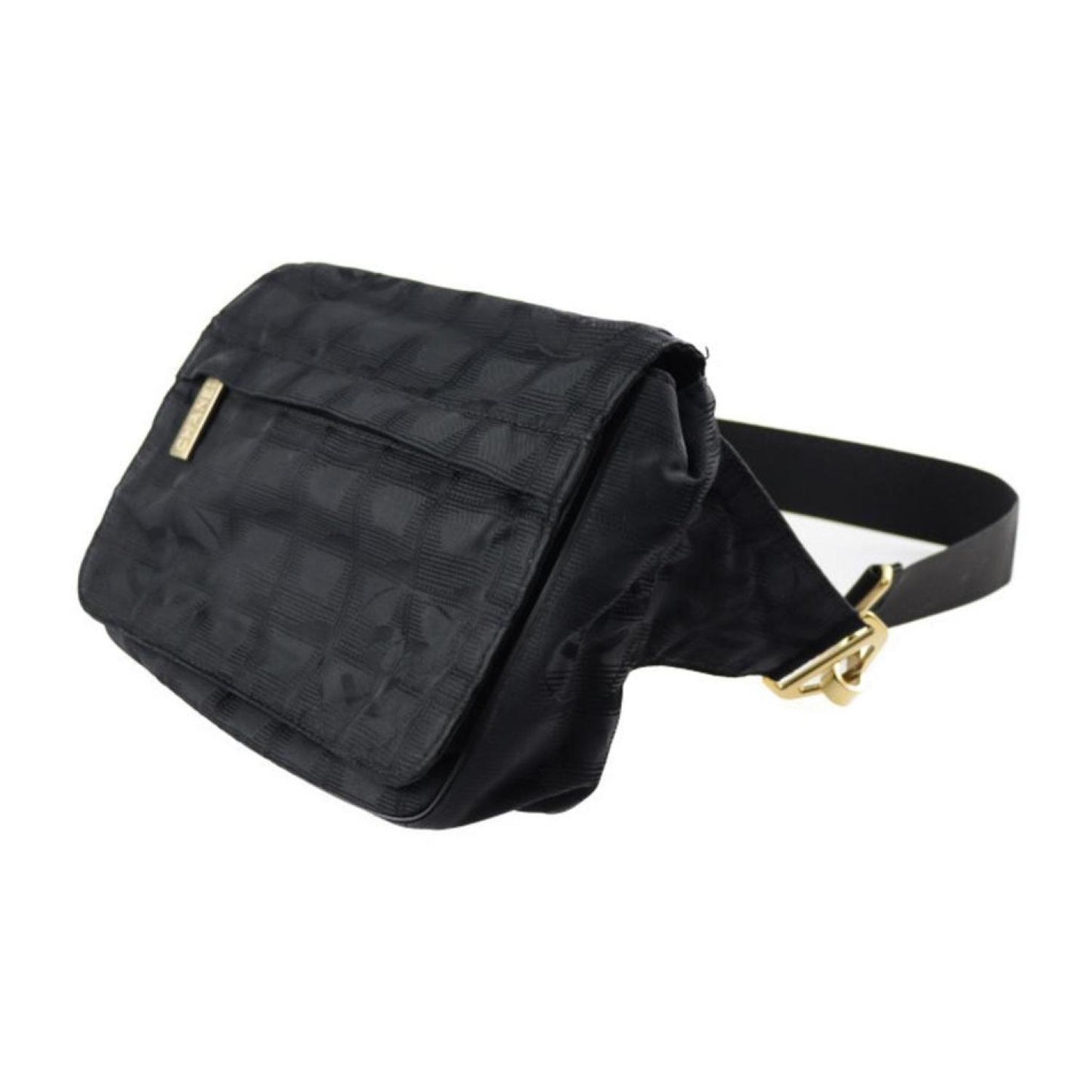 Chanel Travel Line  Synthetic Shoulder Bag (Pre-Owned)