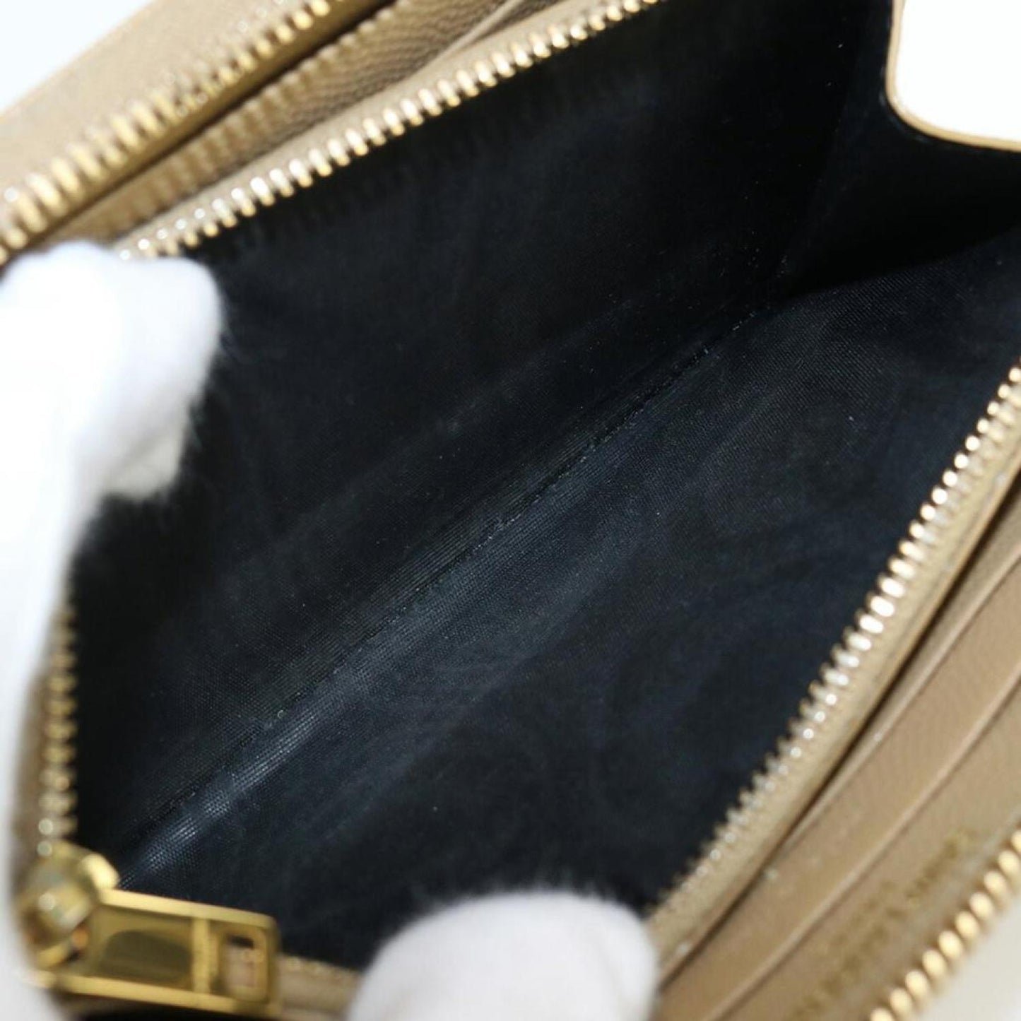 Saint Laurent Cassandra  Leather Wallet  (Pre-Owned)