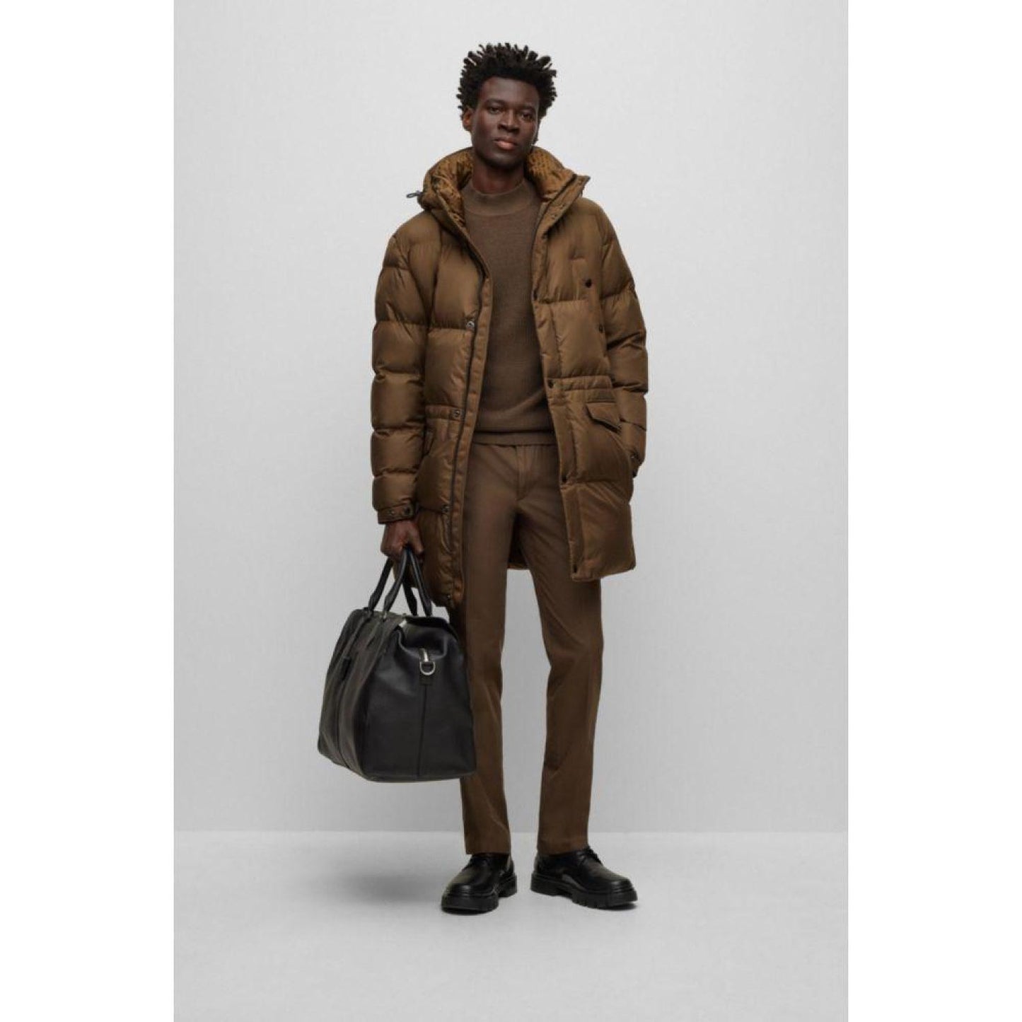 Water-repellent padded jacket with hood